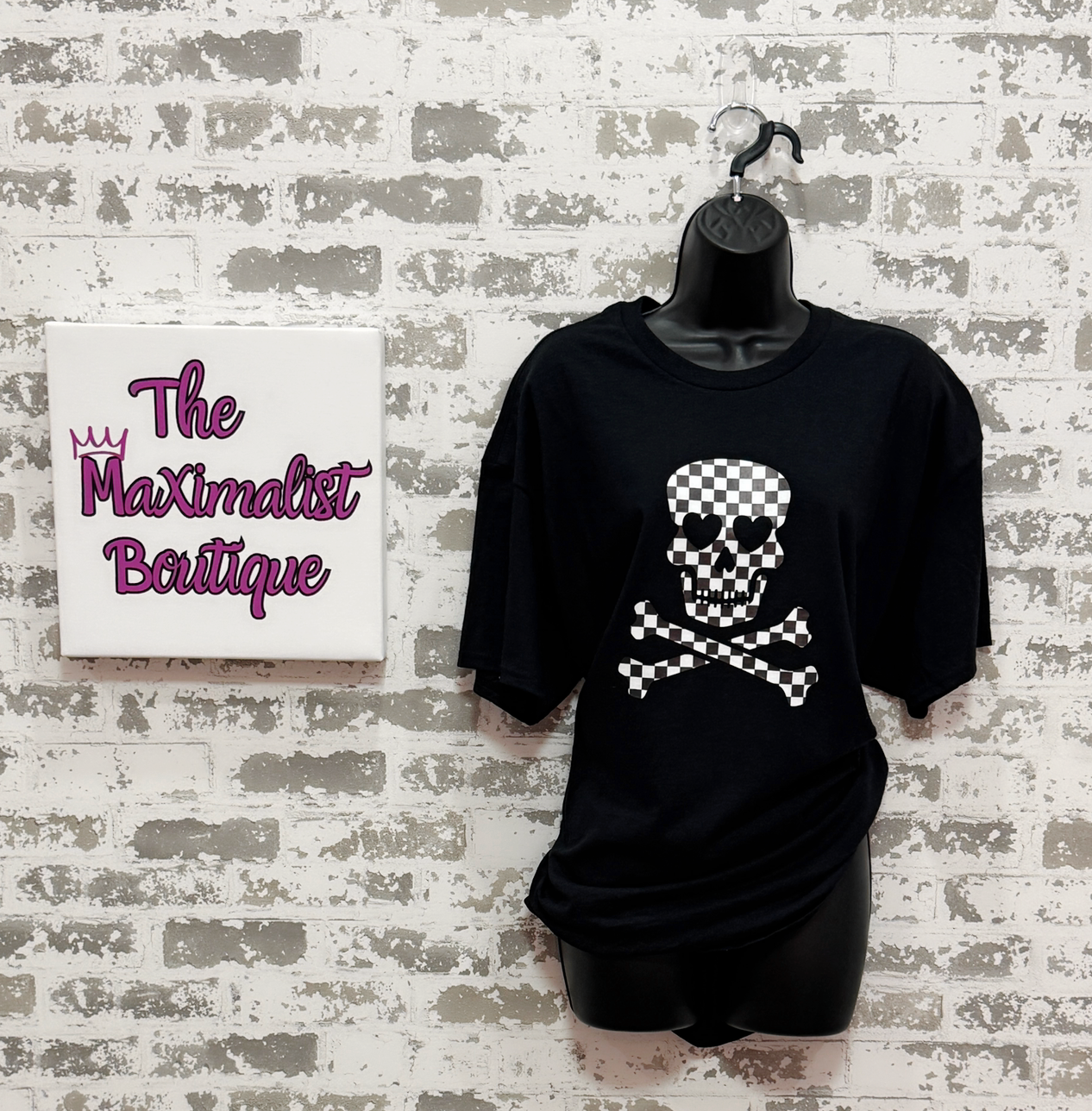 Checkerboard Skull Tee – Black T-Shirt with Skull & Crossbones Graphic