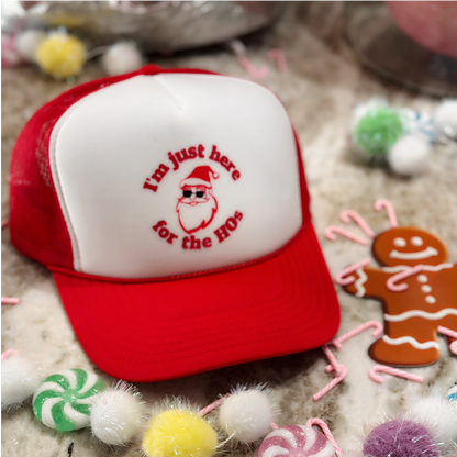 “I’m Just Here for the HOs” Trucker Hat – Bold Santa Cap for Playful Holiday Style
